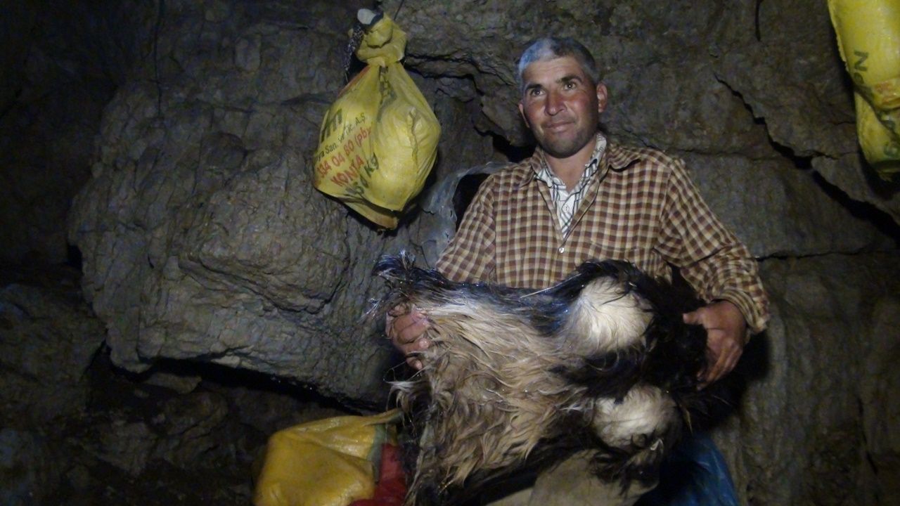 Kişiye özel üretip obrukta saklıyorlar 7