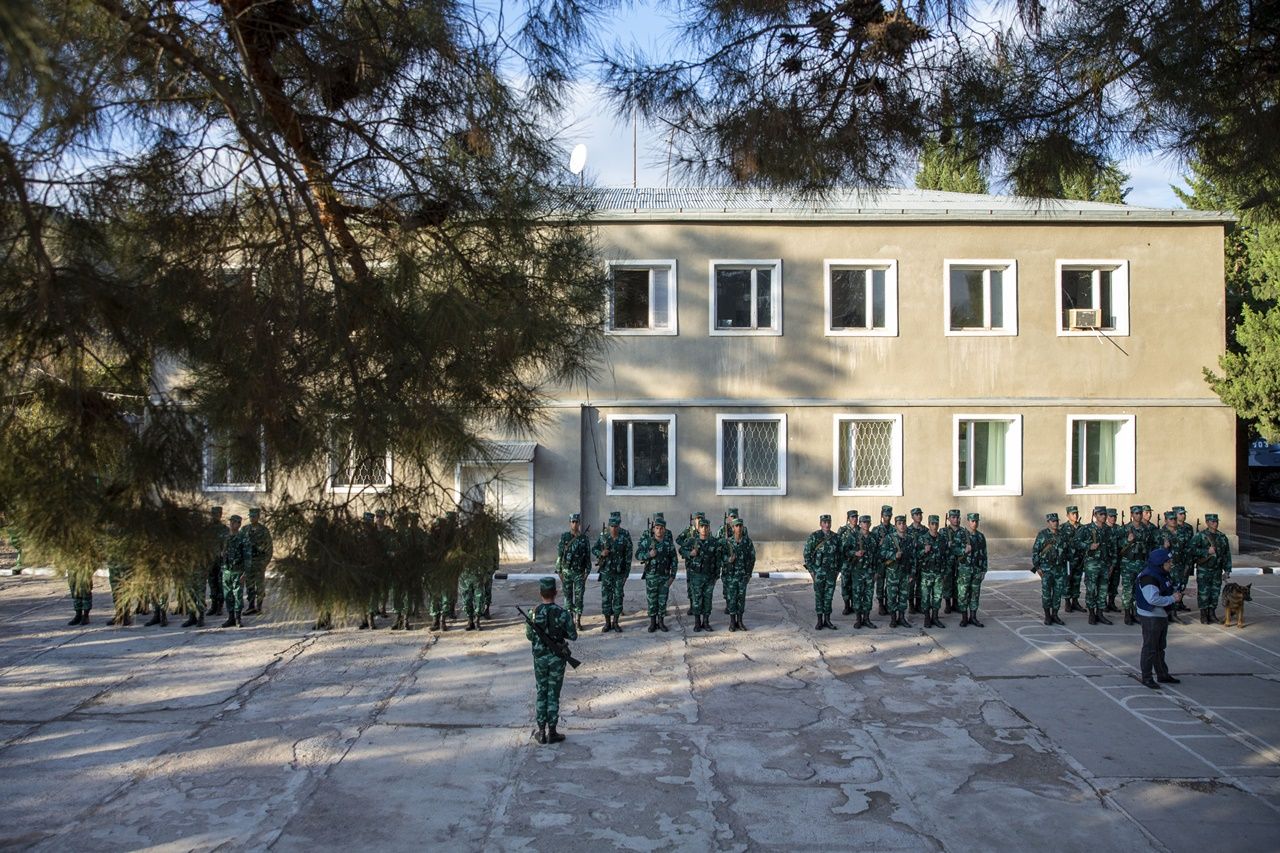 Azerbaycan bayrağı böyle göndere çekildi 11