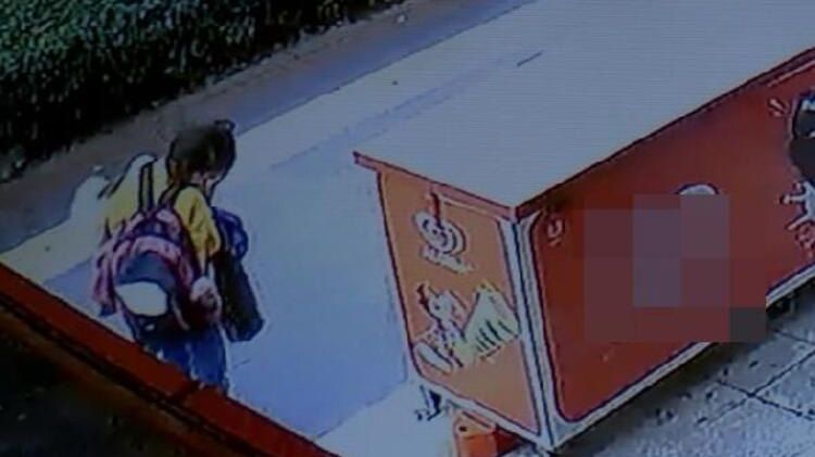 Yüzüne tükürüp, hiçbir şey olmamış gibi yoluna devam etmişti... Ailesi suç duyurusunda bulundu! 5