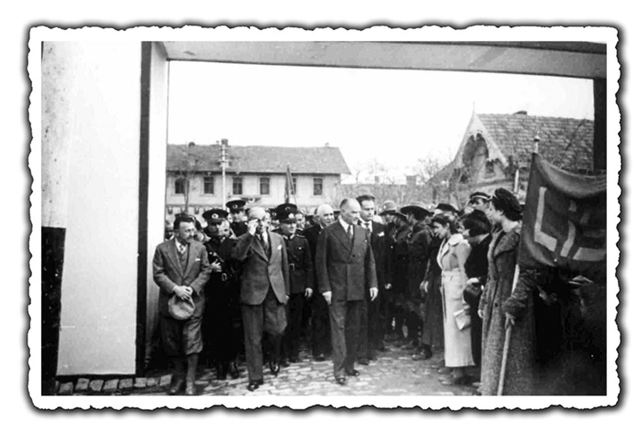 Gazi Mustafa Kemal Atatürk'ü özlem ve saygıyla anıyoruz 6