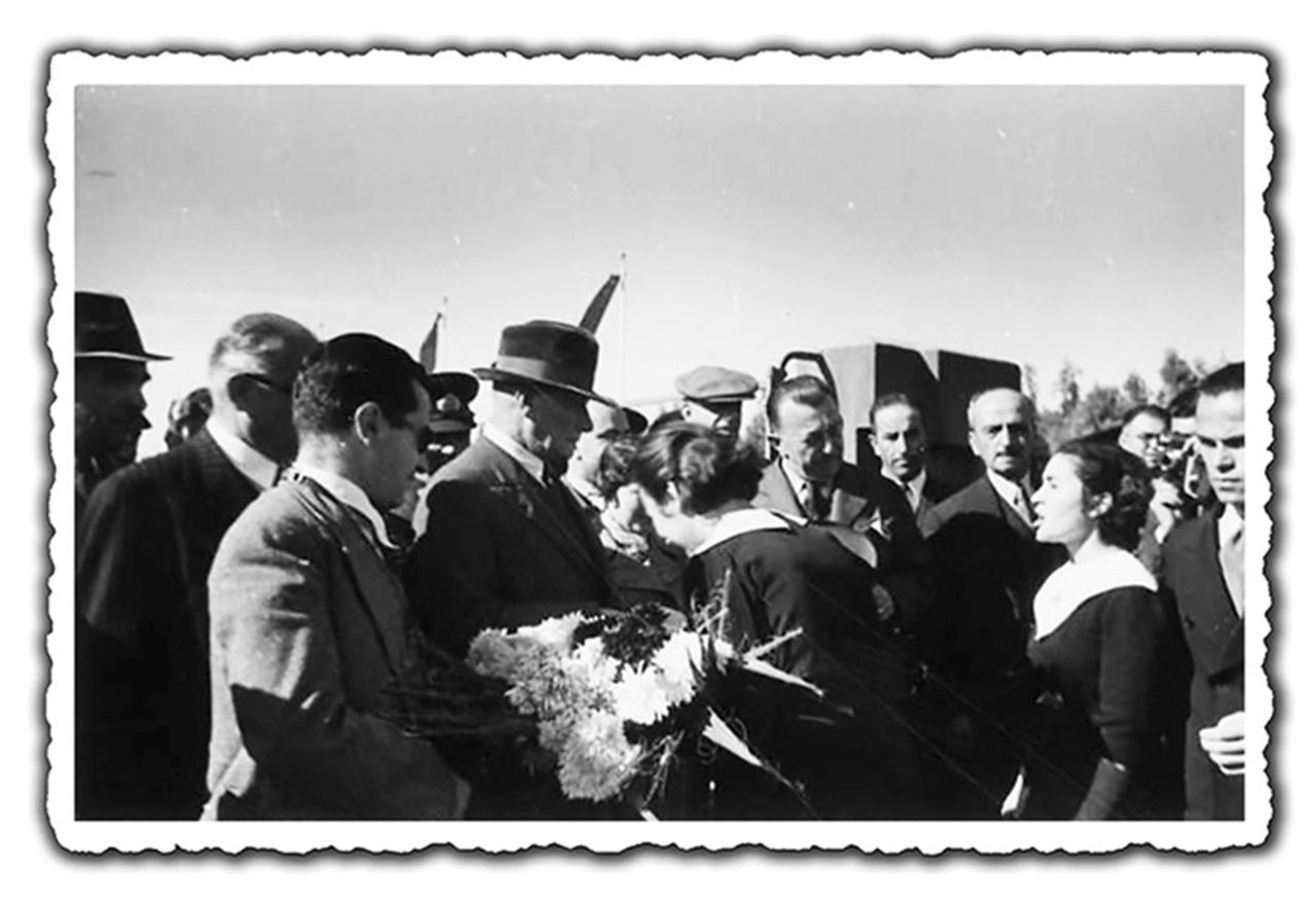 Gazi Mustafa Kemal Atatürk'ü özlem ve saygıyla anıyoruz 11