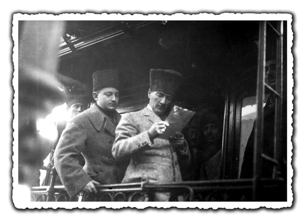 Gazi Mustafa Kemal Atatürk'ü özlem ve saygıyla anıyoruz 13