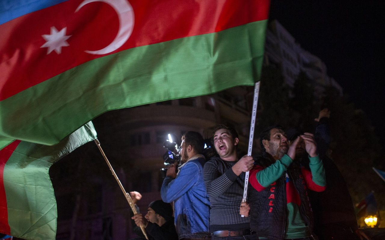 Azerbaycan halkı sevinçten uyuyamadı 6