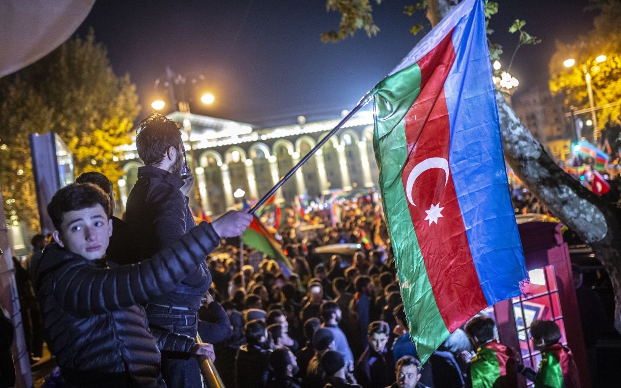 Azerbaycan halkı sevinçten uyuyamadı 19