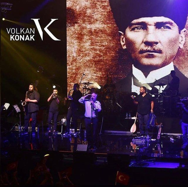 Ünlülerden 10 Kasım Atatürk'ü Anma Günü paylaşımları 9