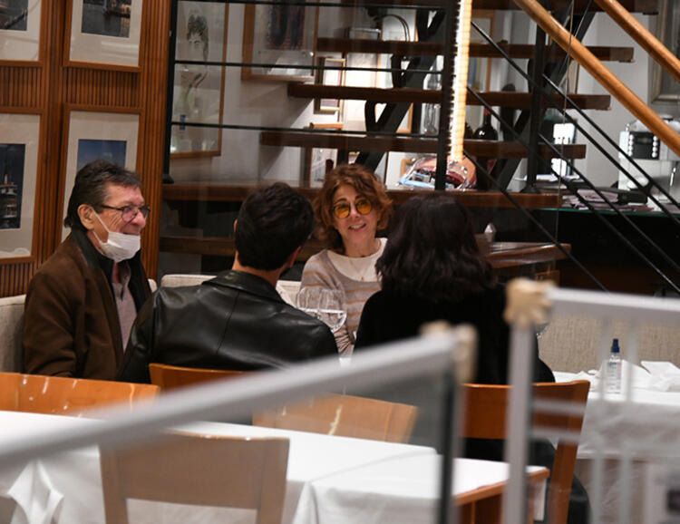 Nesrin Cavadzade, Gökhan Alkan'ı ailesiyle tanıştırdı 2