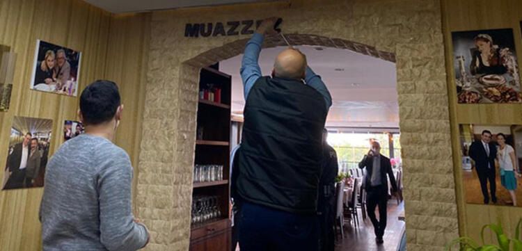 Muazzez Ersoy'dan restorana polisli operasyon! 2