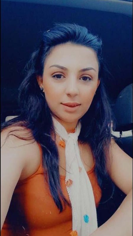 Kendisini vuran kocasını elinde tüfekle fotoğraflayan 4 çocuk annesi konuştu... 6