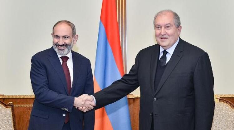 Aliyev'den tarihi görüntüler geldi... Paşinyan konuştukça battı! O söz çıldırttı... 5