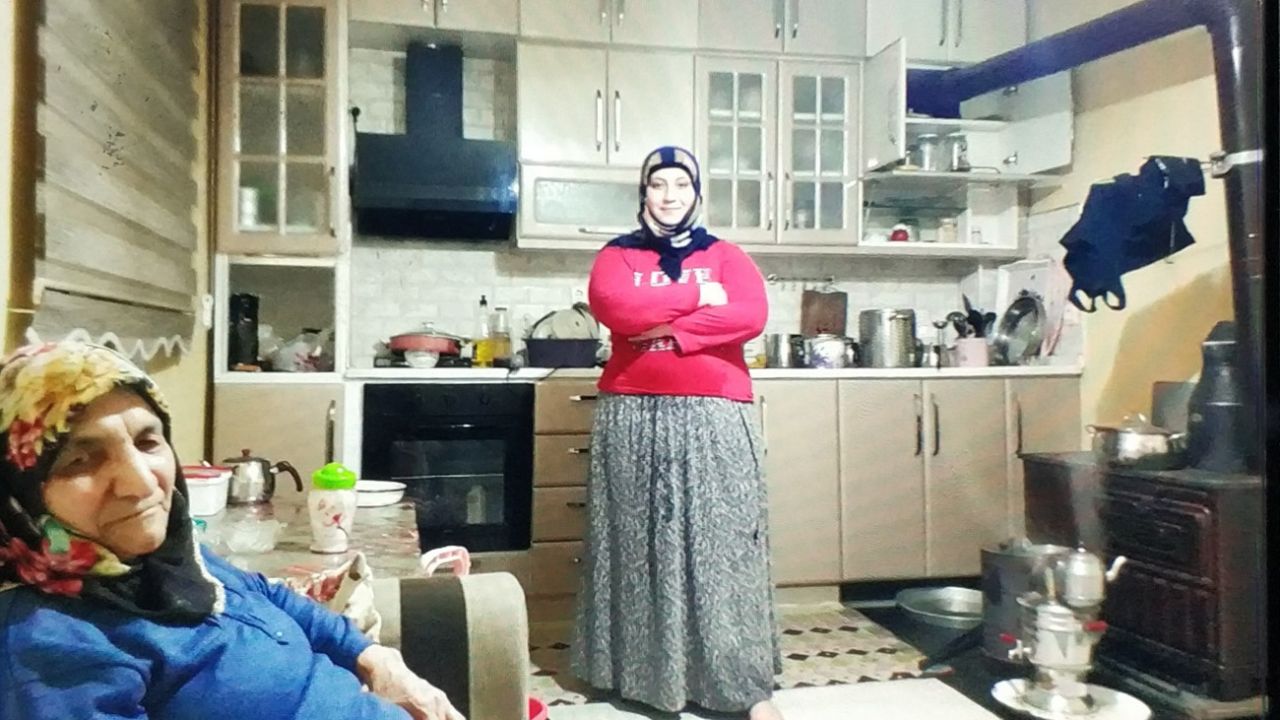 Yangında ailesini yanmaktan kurtardı... Kendisi yanarak hastanelik oldu! 9