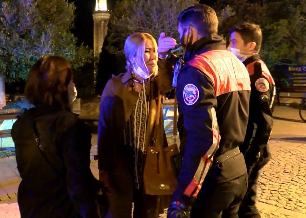 Antalya'da iğrenç iddia! Durağı birbirine kattı 3