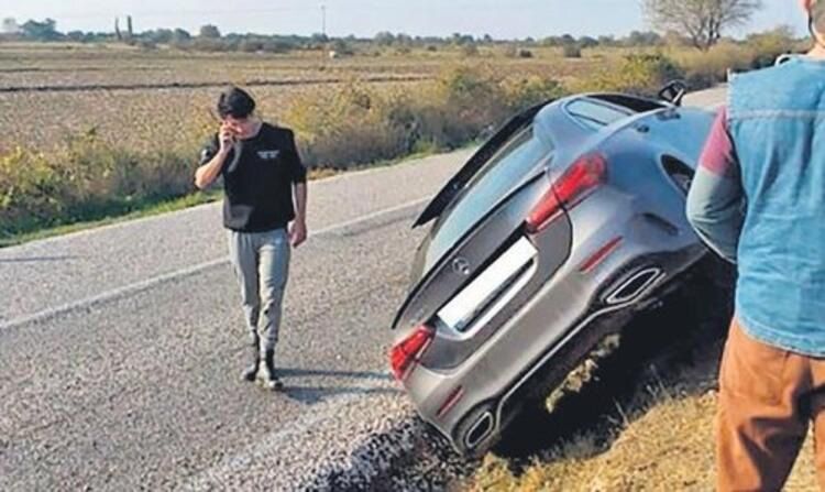 Kubilay Aka kaza yaptı şarampole yuvarlandı! 3