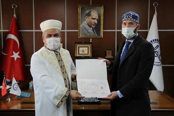 Ezan sesinden etkilenip Müslüman oldular 2