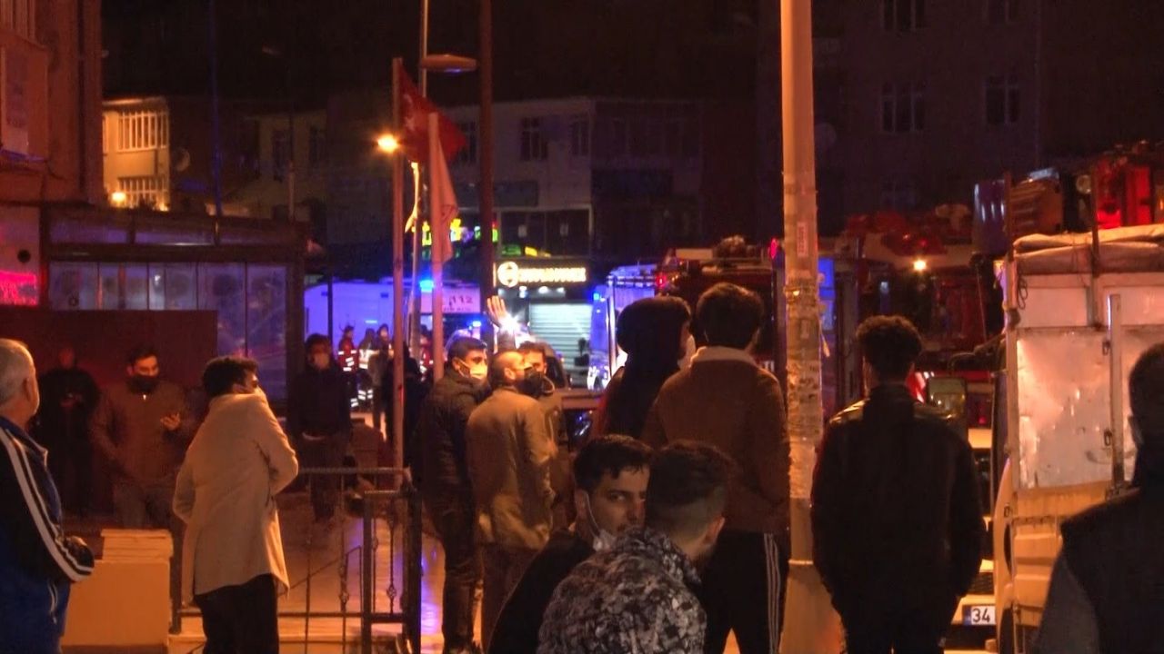 Esenyurt'ta 30 katlı binada yangın 5