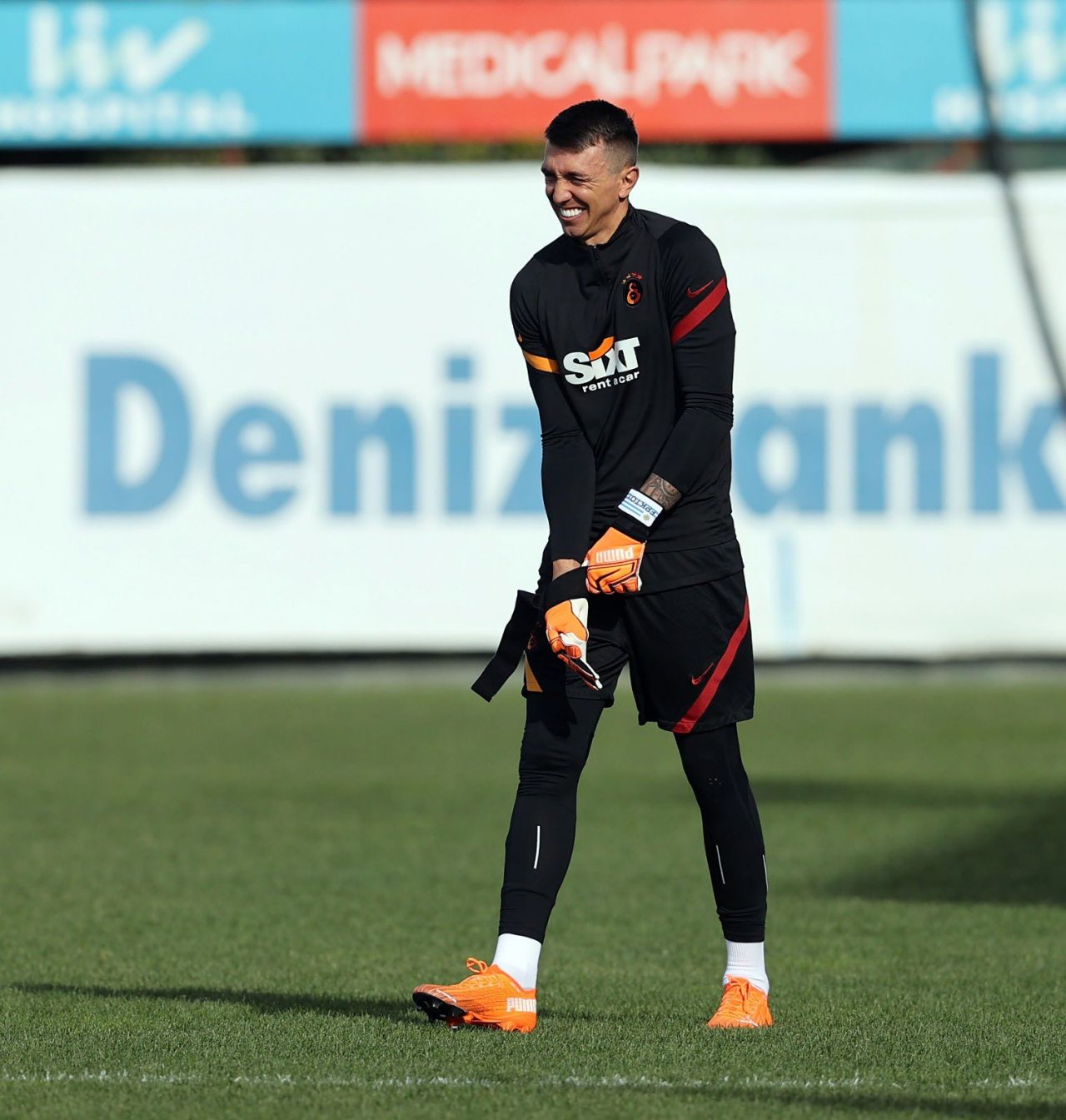 Fernando Muslera geri dönüyor 3
