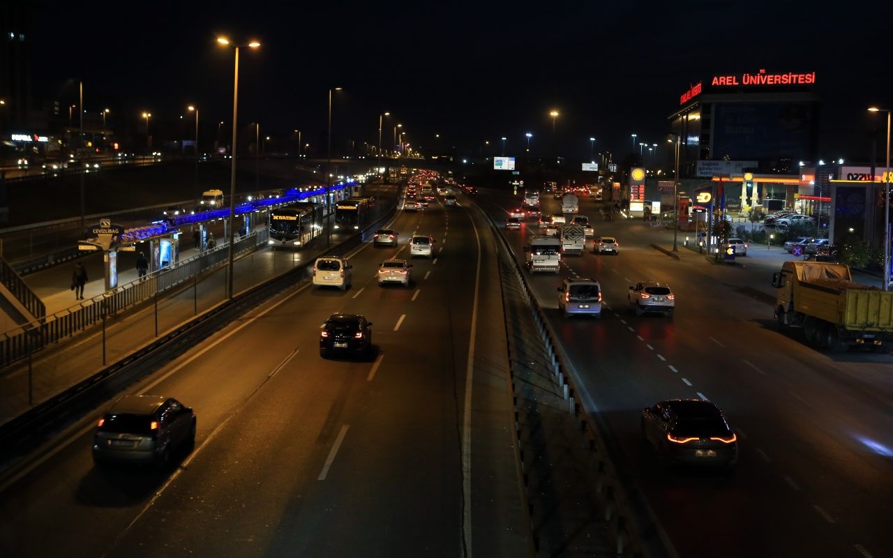 Kısıtlama bitti, İstanbullu yollara düştü 12