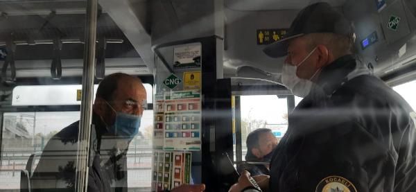 HES kodu olmadan otobüse binmek isteyince polis çağırıldı! 2