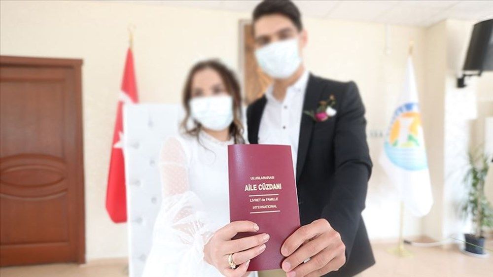 Hafta içi sokağa çıkma yasağı başladı 12