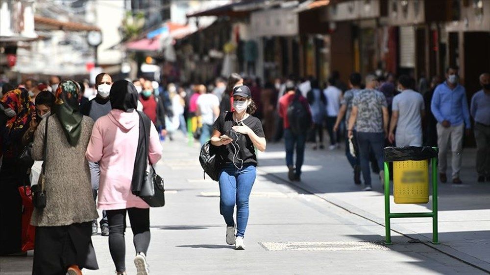 Hafta içi sokağa çıkma yasağı başladı 14