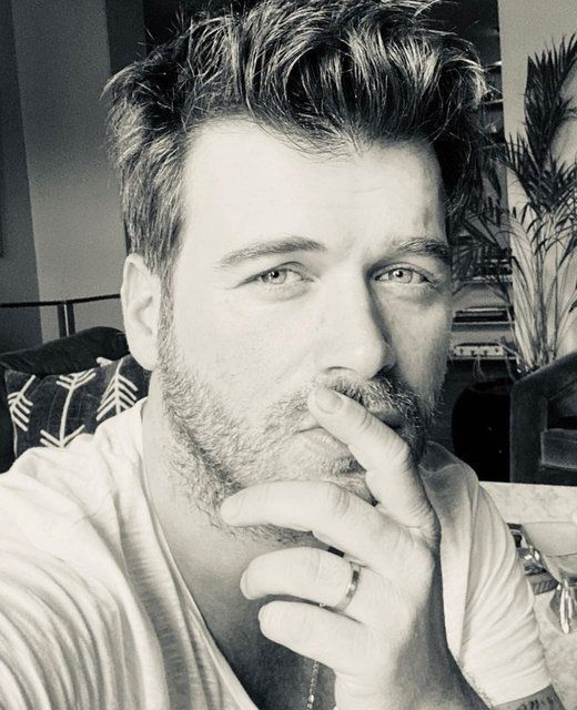 Kıvanç Tatlıtuğ'un pozları olay oldu! 13
