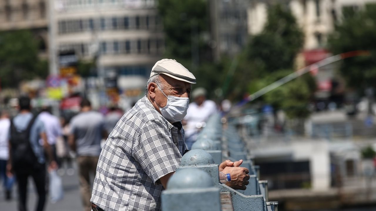 56 saat sürecek sokağa çıkma yasağı başladı 9