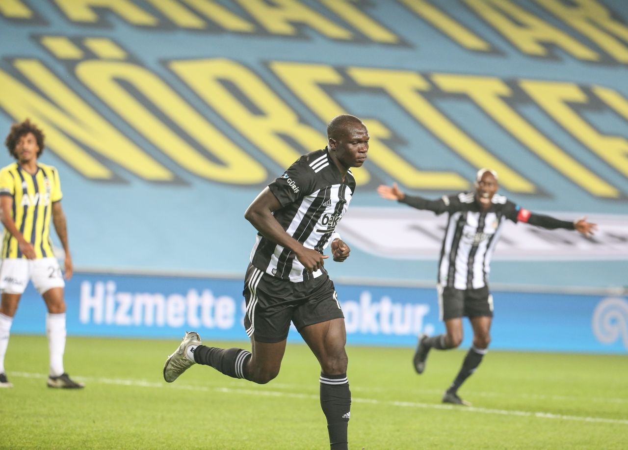 Vincent Aboubakar Zeus’a meydan okudu! 8