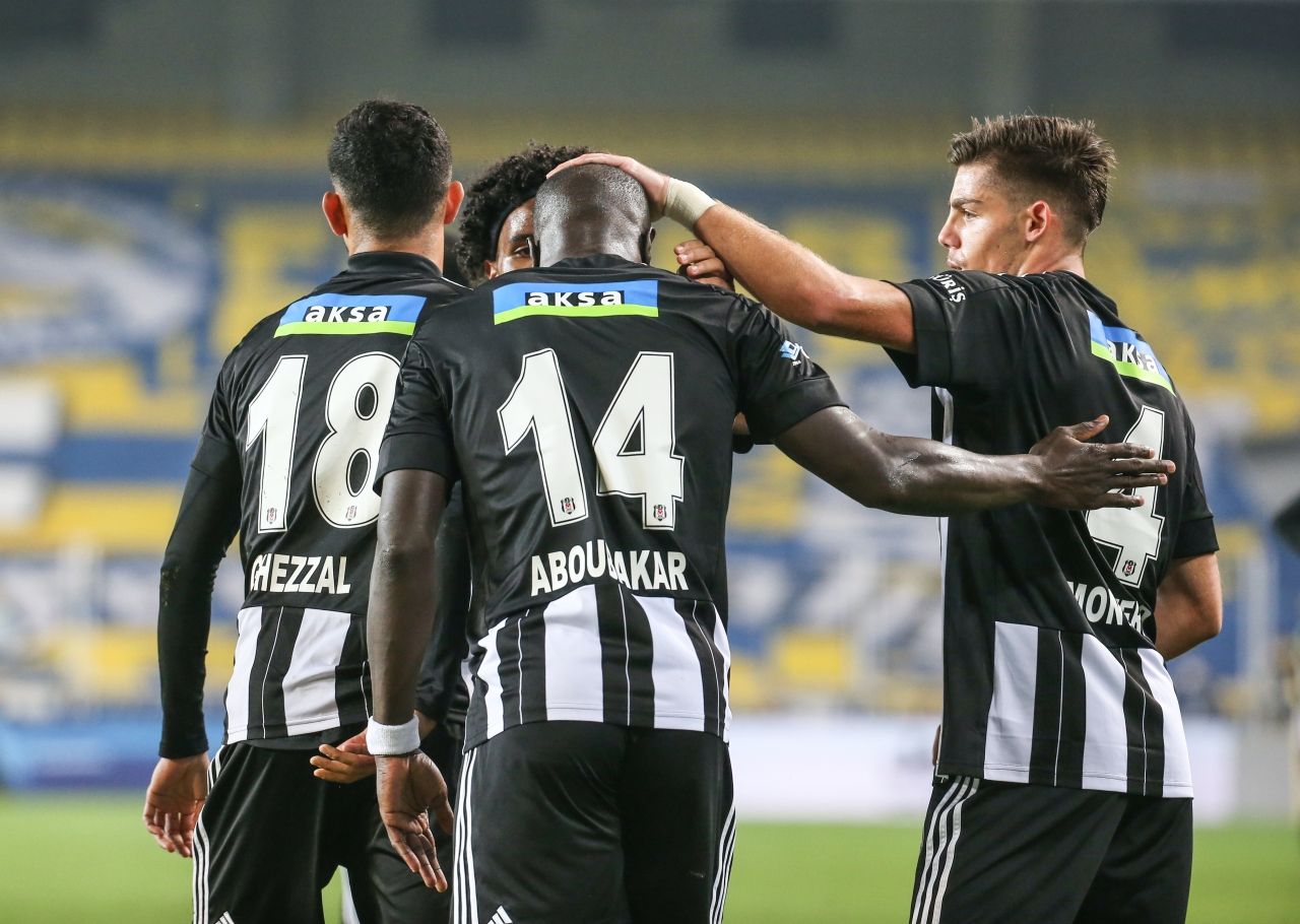 Vincent Aboubakar Zeus’a meydan okudu! 9