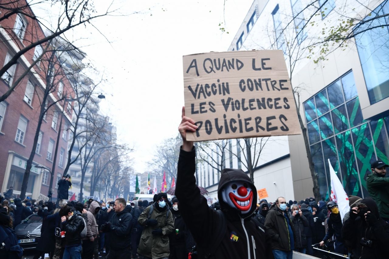 Diktatör Macron'a böyle isyan ettiler! 17