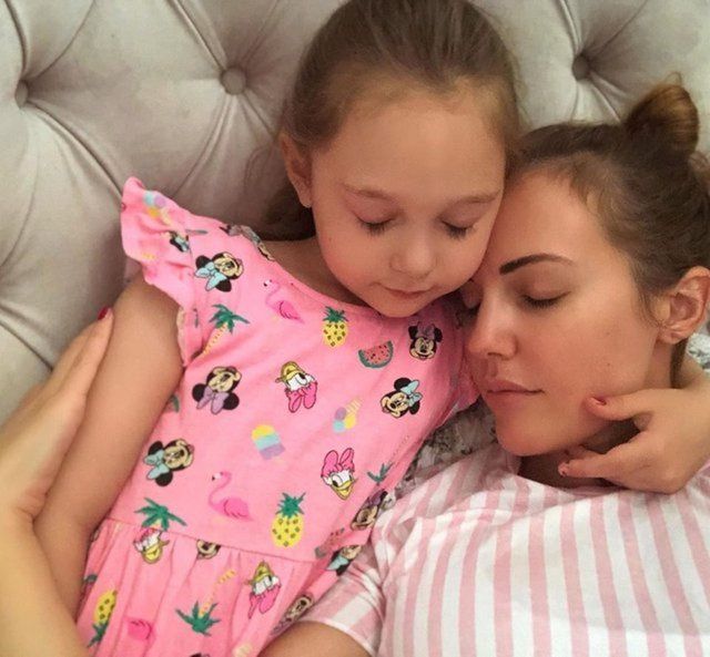 Meryem Uzerli ikinci bebeği kucağına almak için gün sayıyor... 4