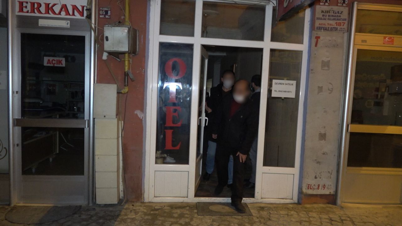 Polis ihbar üzerine otele girdi gözlerine inanamadı! 6