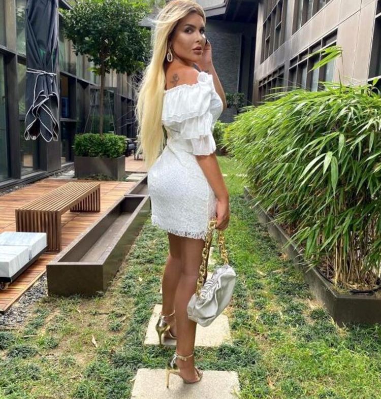Simge Sağın hastaneye kaldırıldı! 7