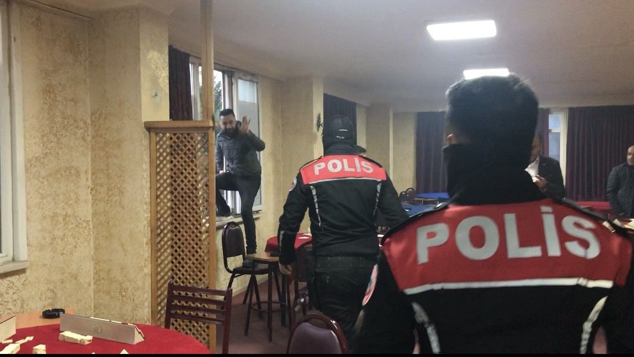 Polis baskınında engelli koşu rekoru 1