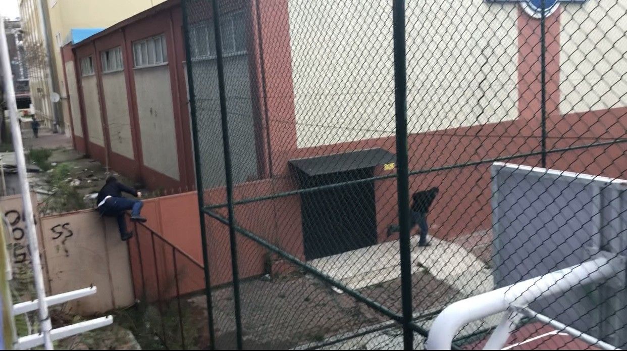 Polis baskınında engelli koşu rekoru 2