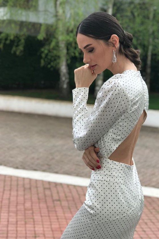 Özilhan'dan 'karantina öncesi' pozu... 10