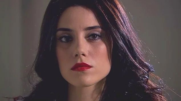 Sadakatsiz’in Asya’sı Cansu Dere gönülleri fethetti! 4