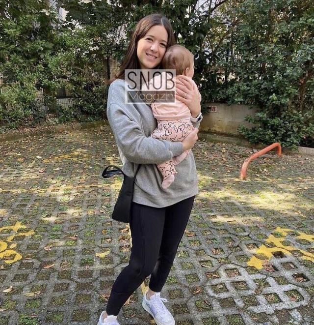 Acun Ilıcalı'nın kızı Banu Ilıcalı, bebeğiyle aile pozu verdi... 3