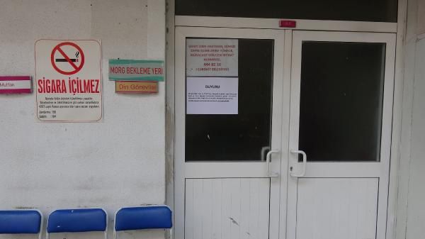 Para için koronadan ölenlerin cenazelerine göz diktiler! 4