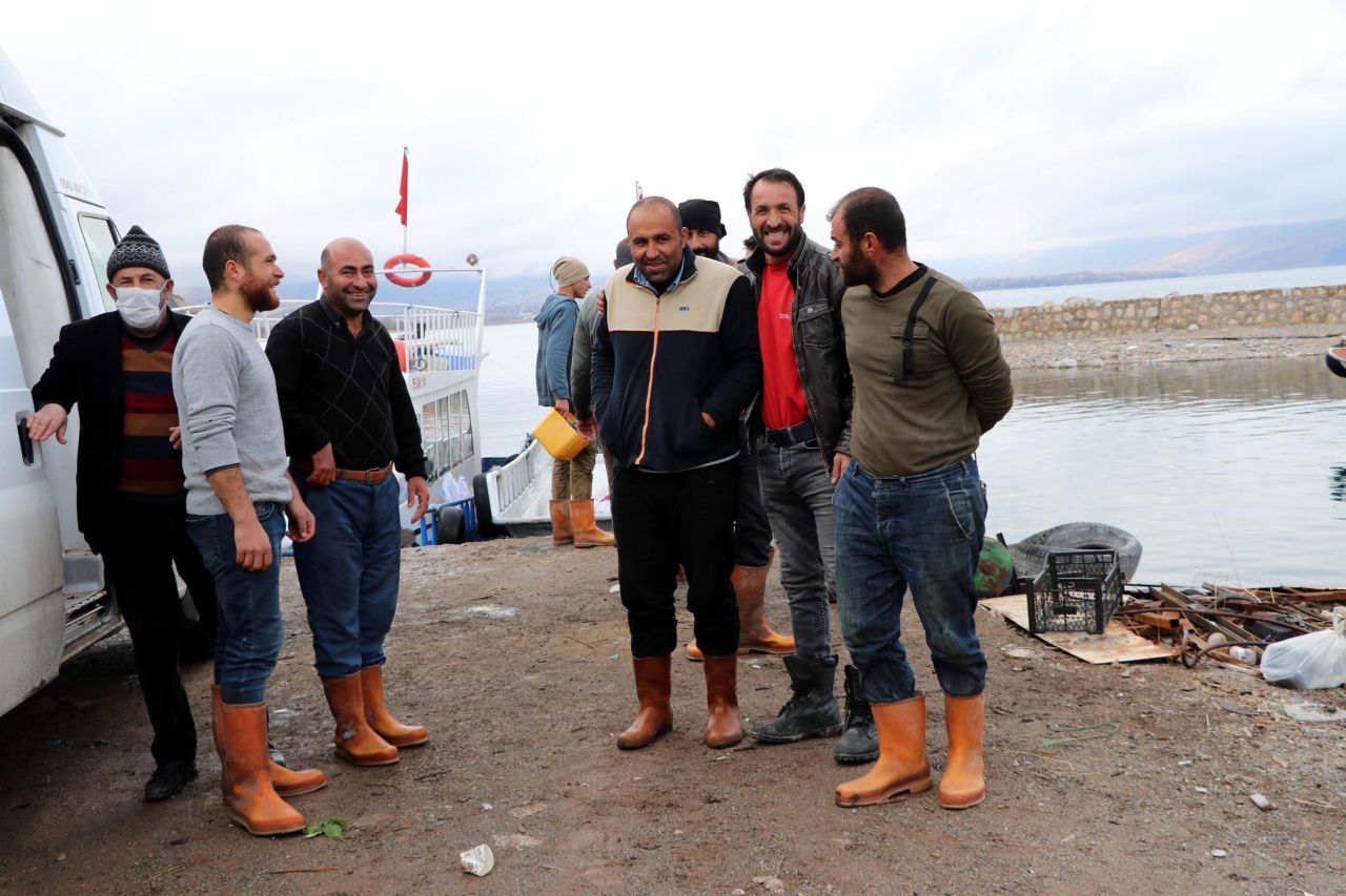 Van Gölü'nde canavar heyecanı 9