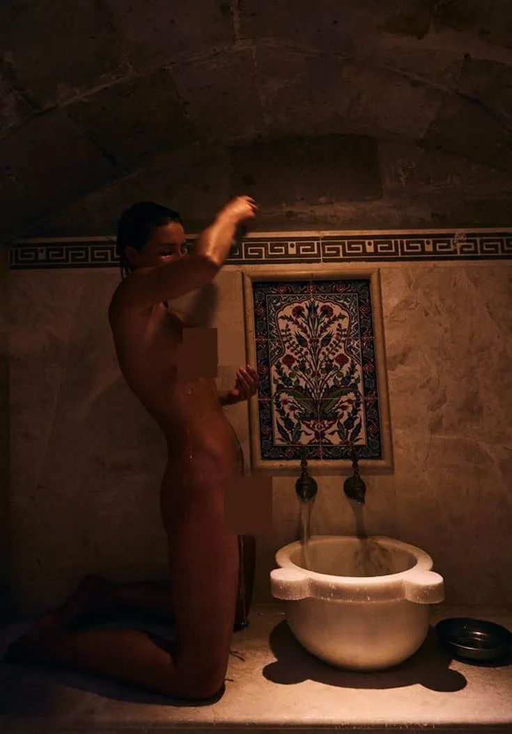 Ayasofya'da çıplak fotoğraflara istenen ceza belli oldu 10