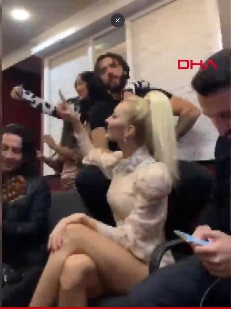Cansu Taşkın'ın abisi koronavirüse yakalanıp vefat etti! 5