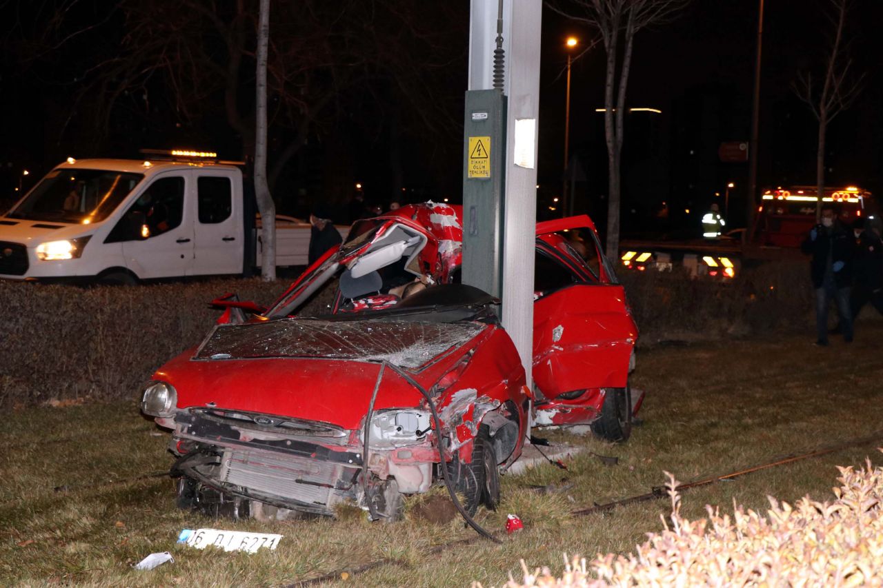 Tramvay direğine saplandı 6