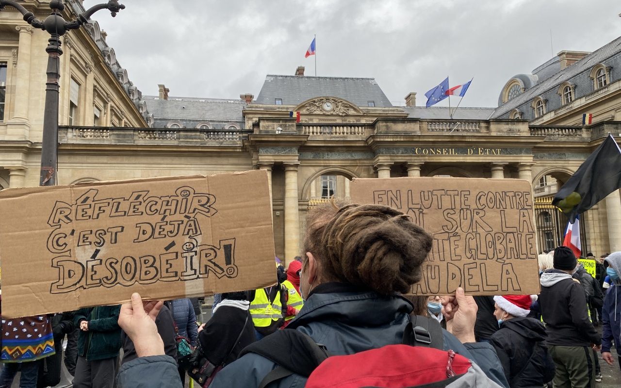Fransızlar Macron'u istemiyor! 8