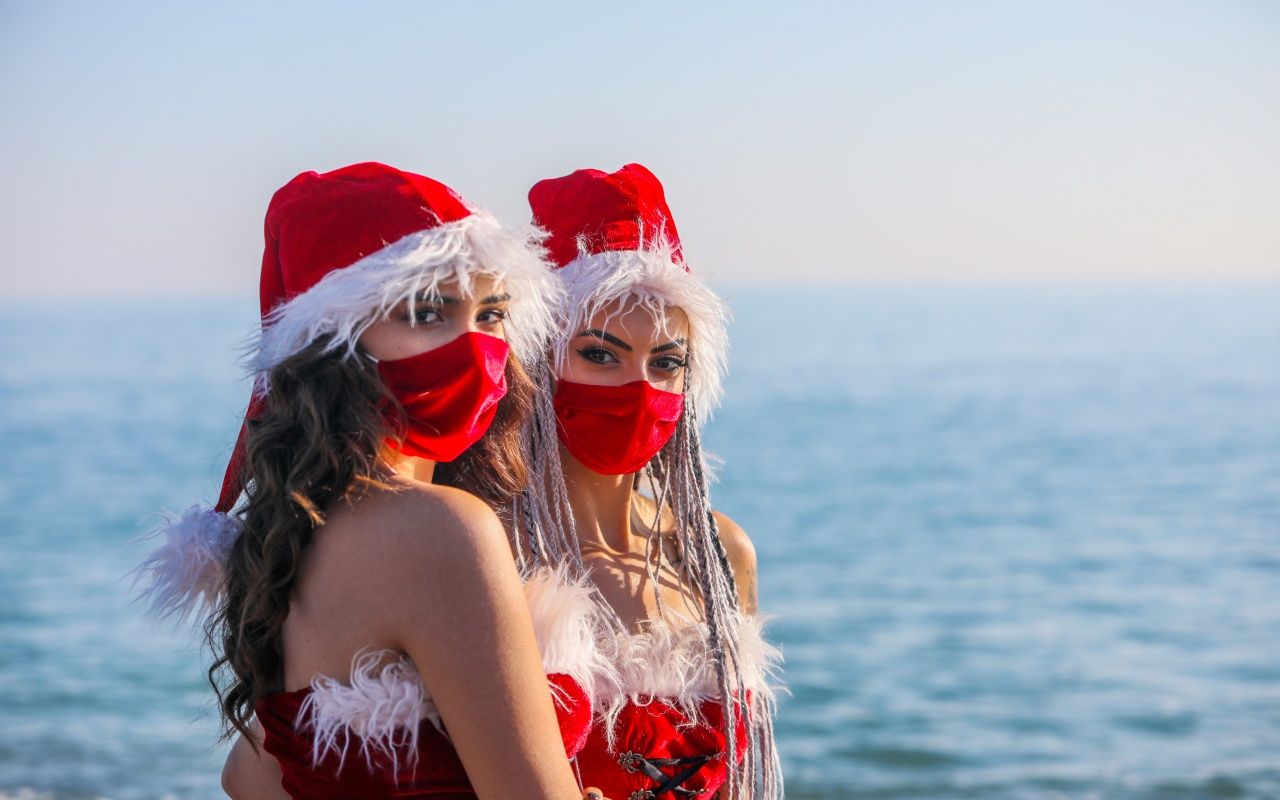 Antalyalı noel anneler ilk kez maskeli 2