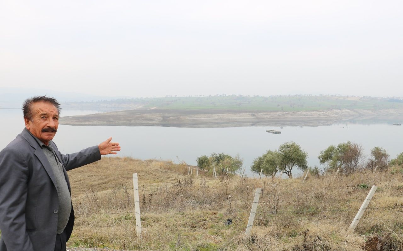 Sular çekildi, tarihi köprü ortaya çıktı 2