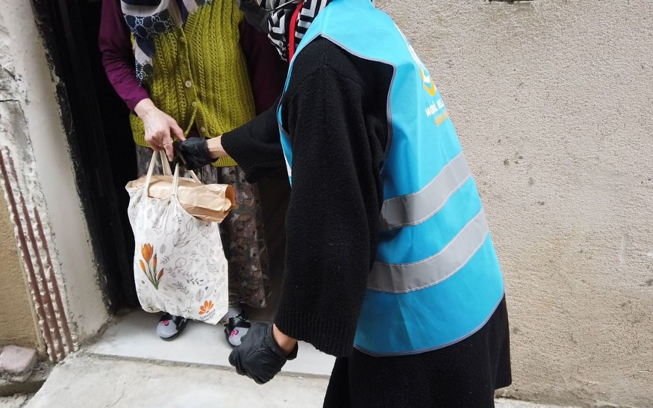 Sultanbeyli Gençlerinden “Gönüllüler Timi” 9