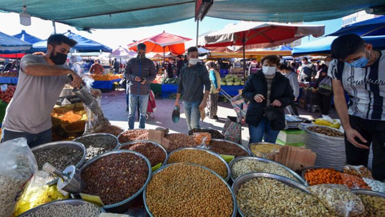 Yılbaşında 'pijama, terlik, televizyon' keyfi, en az 200 lira... 5