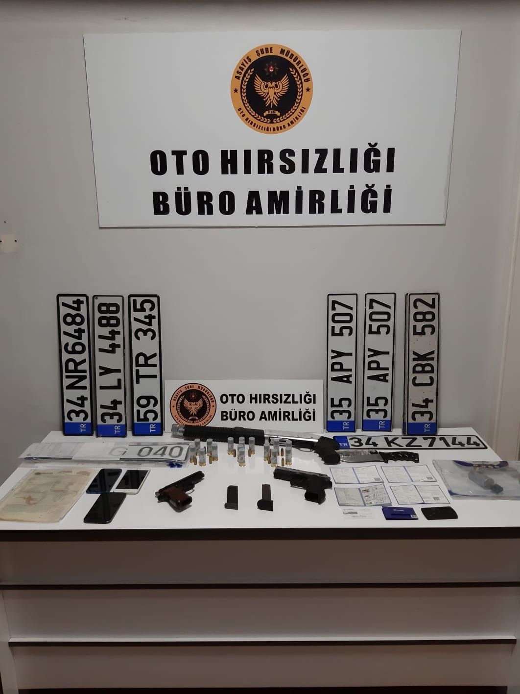 İzmir'de akıllara durgunluk veren olay! Kirala, sat, çal, iade et çetesi… 6