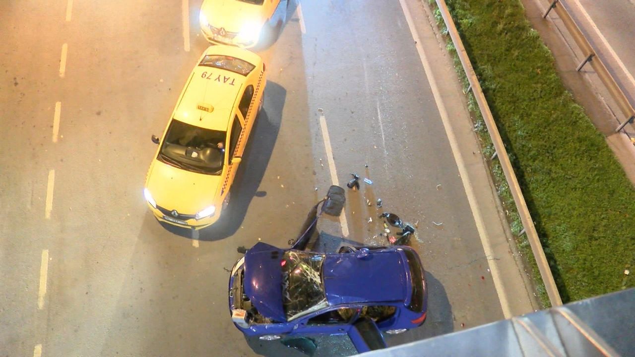 Şişli'de makas atan sürücü zincirleme kazaya sebep oldu 4
