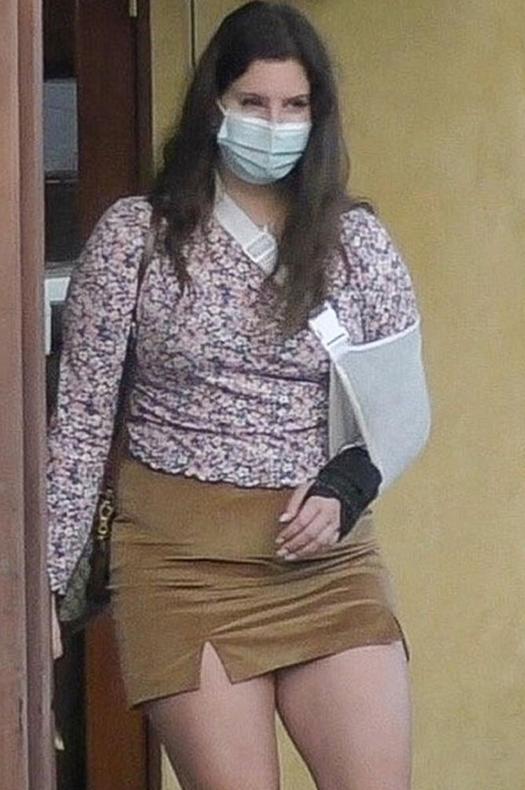 Lana Del Rey'in süper minisi ve aldığı kilolar dikkat çekti... 7