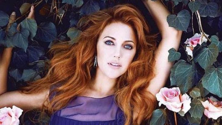İkinci çocuğuna 8,5 aylık hamile olan Meryem Uzerli, karnı burnunda pozlar verdi... 11